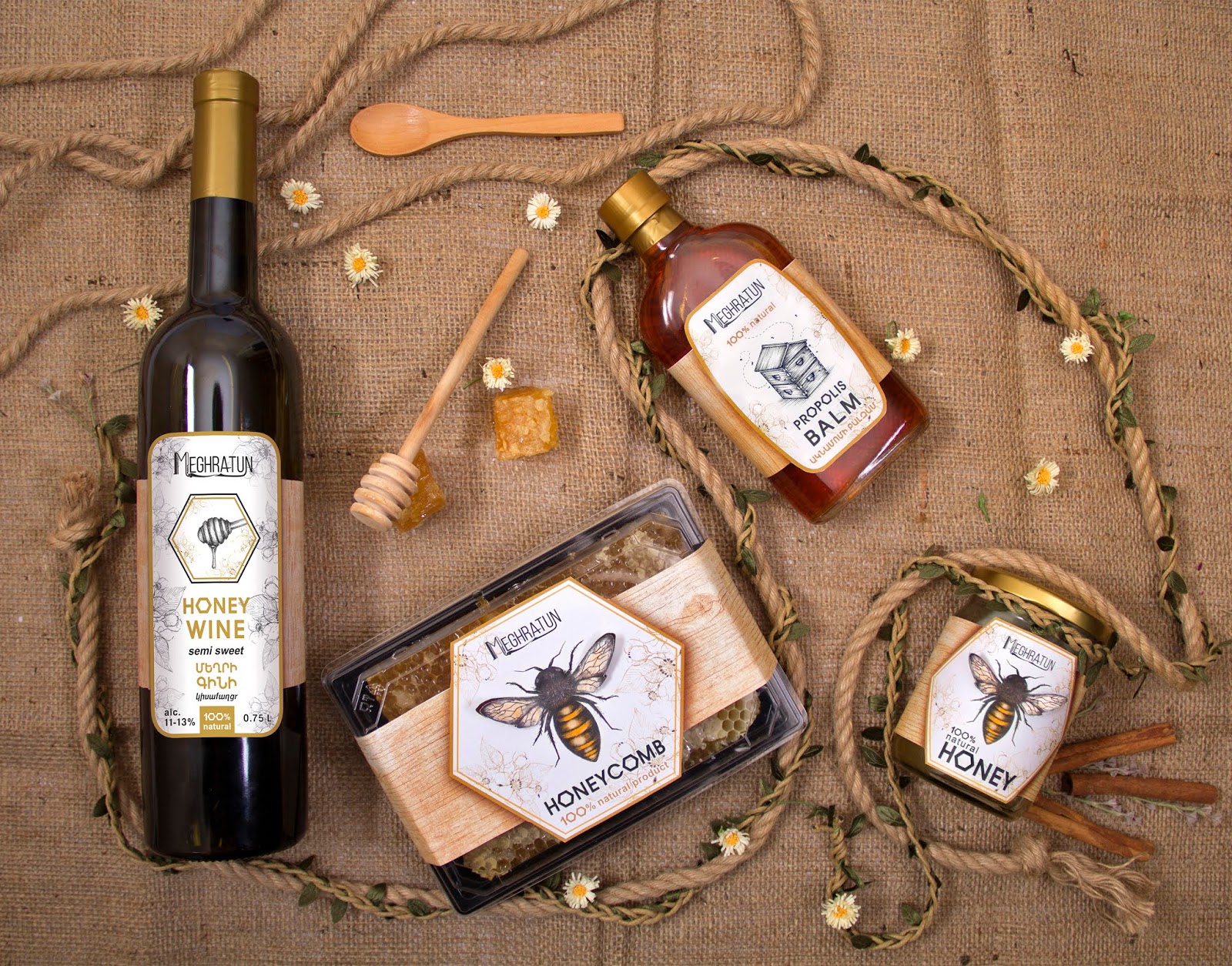 产品有蜂蜜蜂巢蜂蜜酒蜂蜜香脂西安四喜品牌包装设计