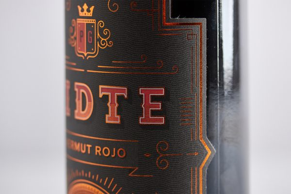 Vidte Vermouth酒包装设计越来越漂亮(图4)