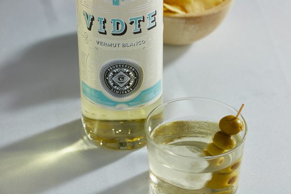 Vidte Vermouth酒包装设计越来越漂亮(图5)