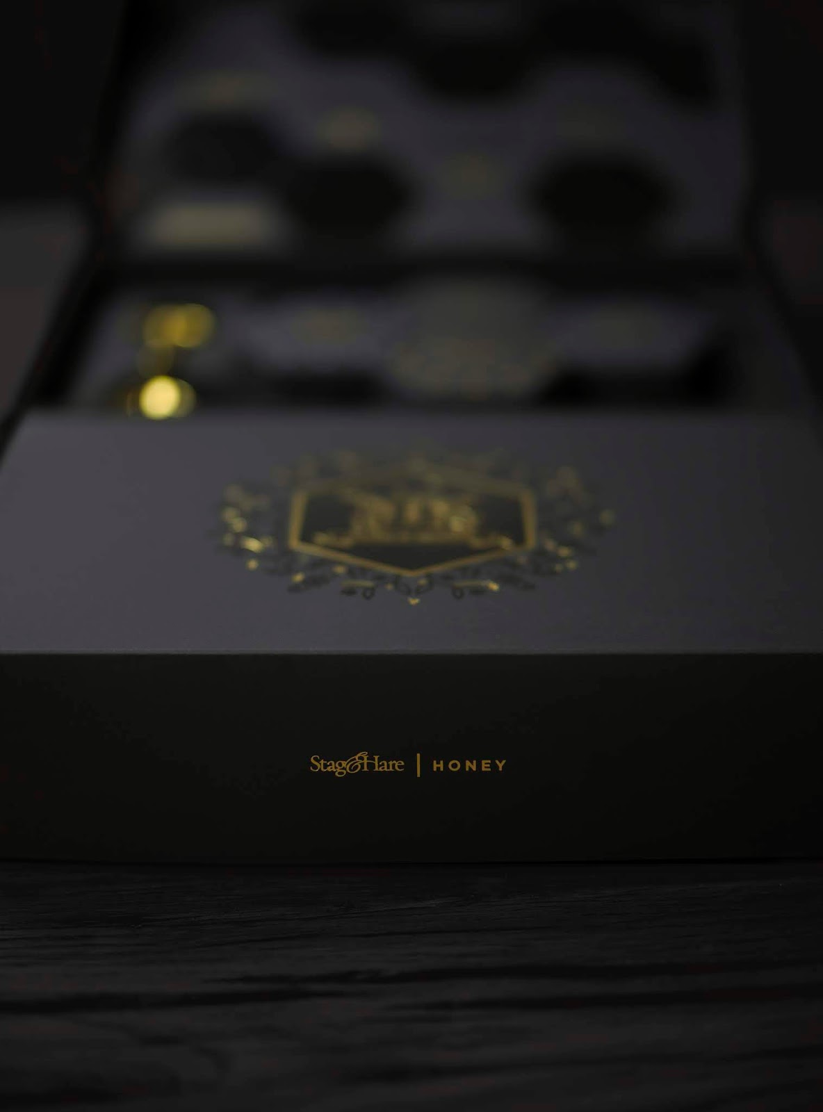 高端蜂蜜礼盒包装设计(图2)
