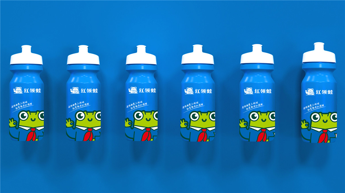 水瓶广告包装设计