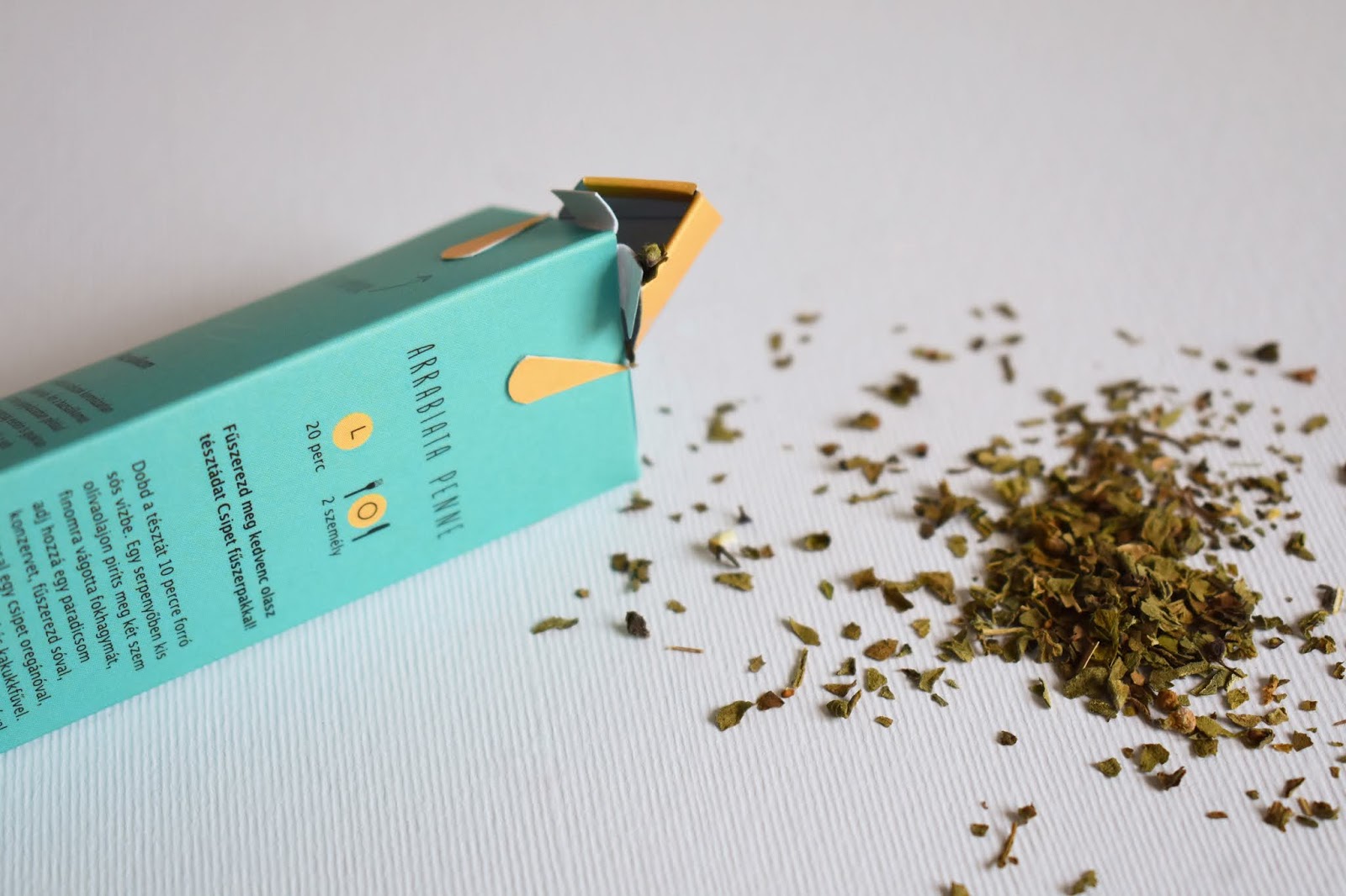 国外花草茶包装设计(图5) 国外花草茶包装设计(图5)