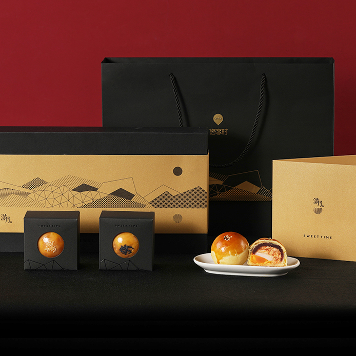 YOTIME 悠享时 满月 苏式月饼 8饼4味 520g 礼盒装包装礼盒产品包装创意设计欣赏(图3)