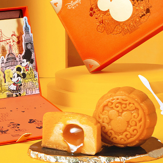 Disney 迪士尼 快乐奇旅月饼 270g 礼盒装包装礼盒产品包装创意设计欣赏(图2)