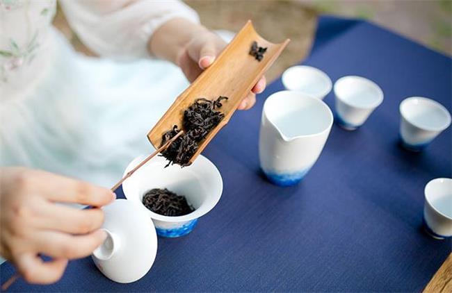 岭上人品牌logo与食品包装设计欣赏(图4)