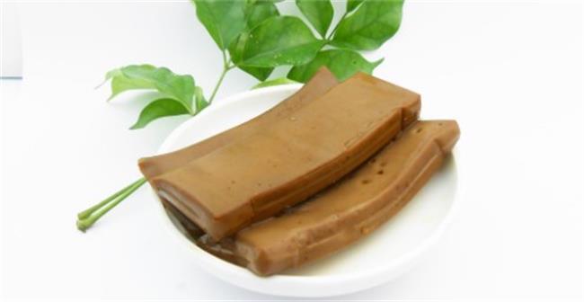 赖婆婆品牌logo与食品包装设计欣赏(图2)