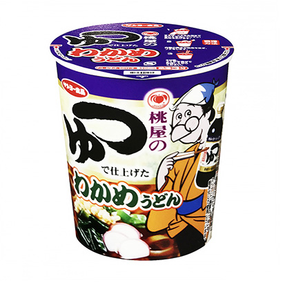 用桃屋的汤汁做的裙带菜乌冬面太阳鱼面类包装设计(图1)