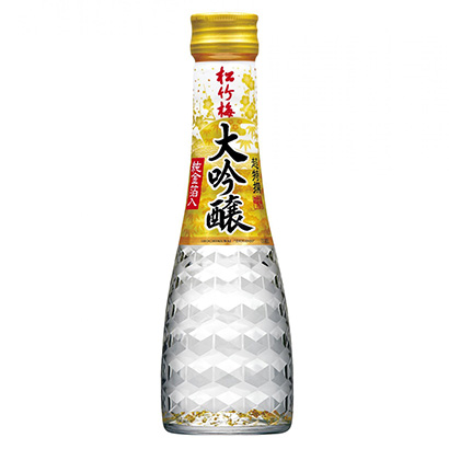 超特撰松竹梅大吟酿纯金箔入宝酒造酒类包装设计(图1)